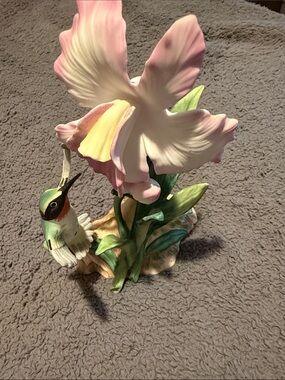 Homco Pink & Green Hummingbird Floral Accent Figurine